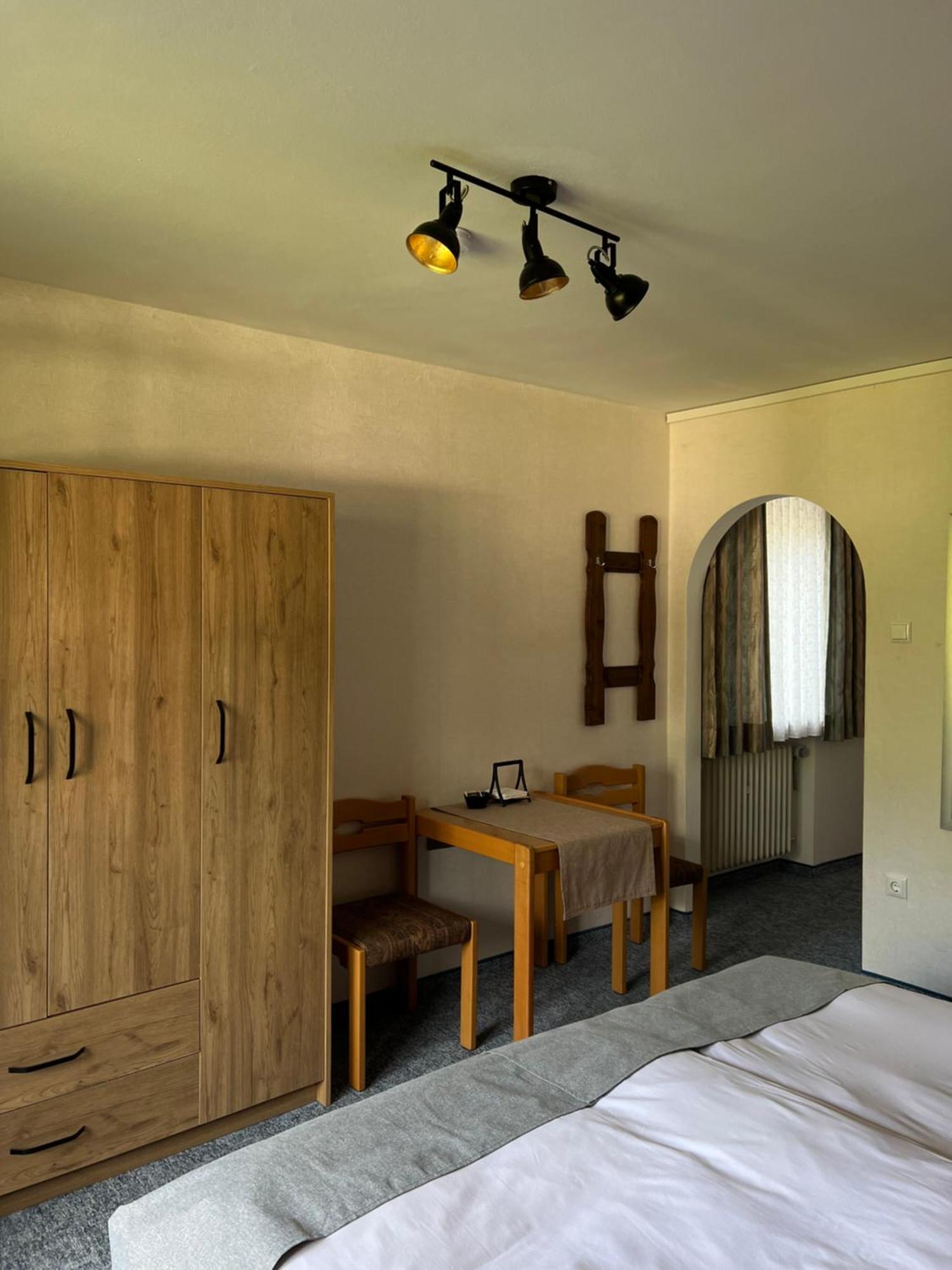 Aparthotel Hochfeld Шенау-ам-Кенігсзе Номер фото