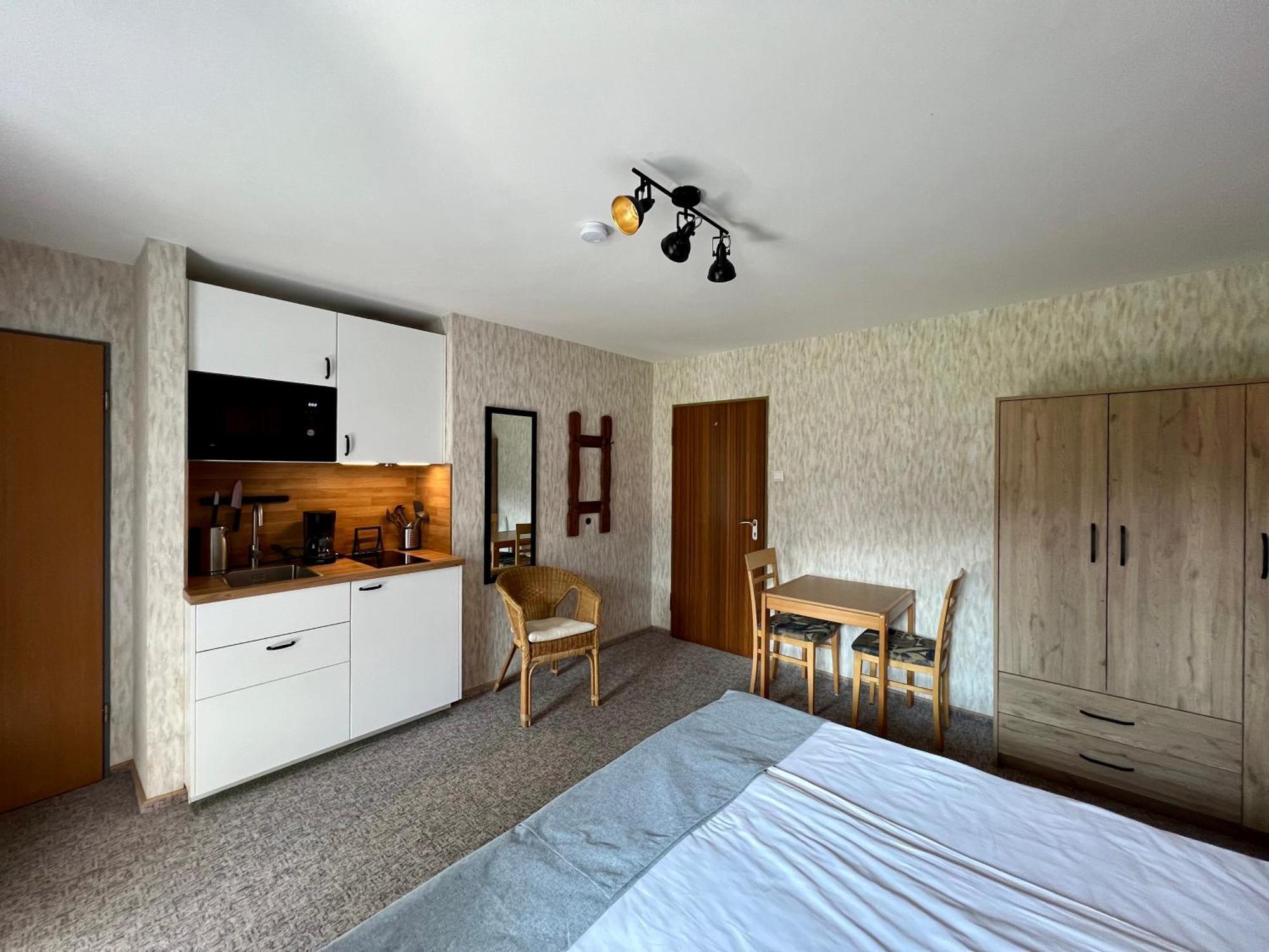 Aparthotel Hochfeld Шенау-ам-Кенігсзе Номер фото